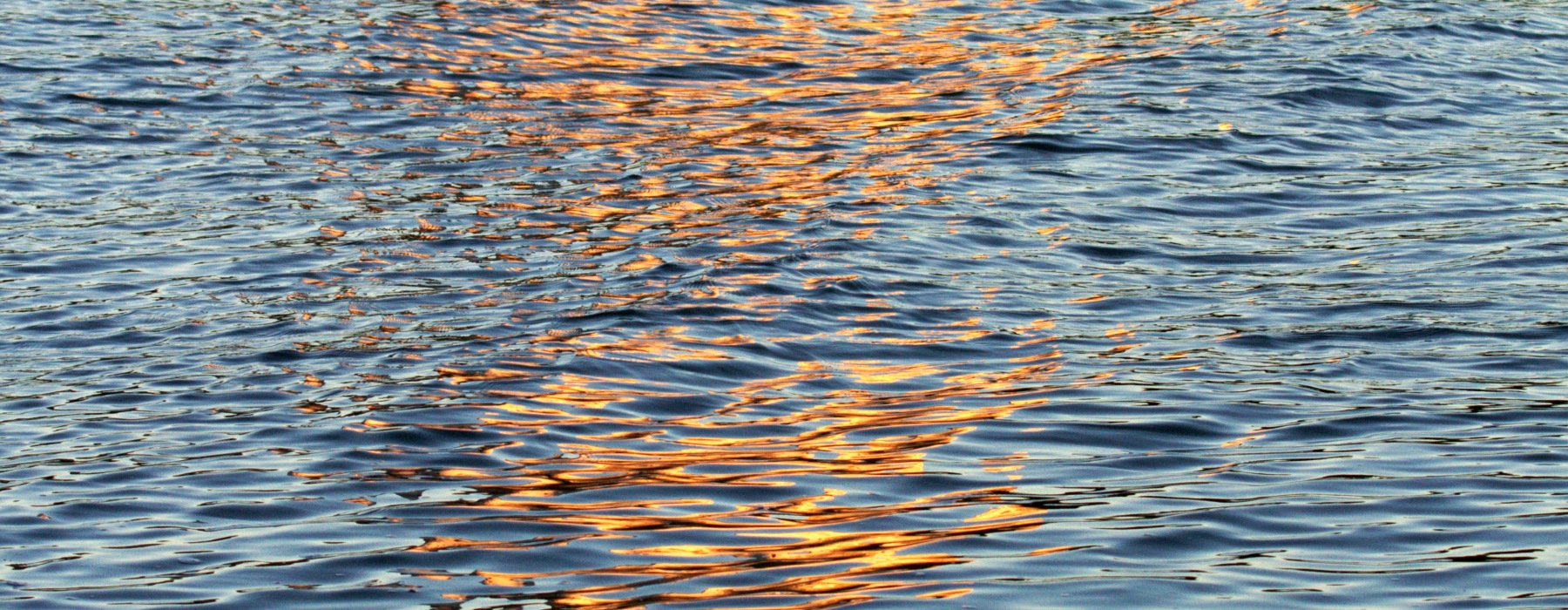 Beautiful Lake Carolyn